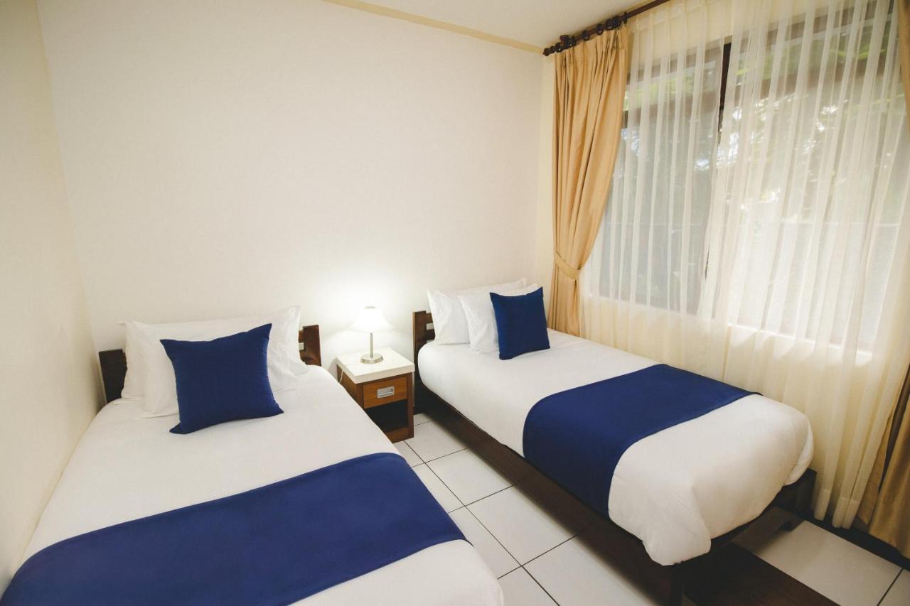 Hotel Palace Galapagos 푸에르토아요라 외부 사진