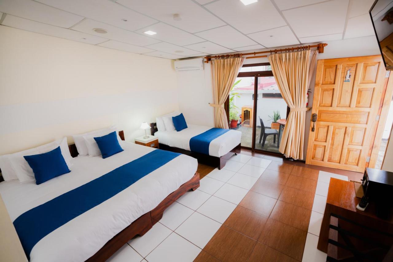 Hotel Palace Galapagos 푸에르토아요라 외부 사진