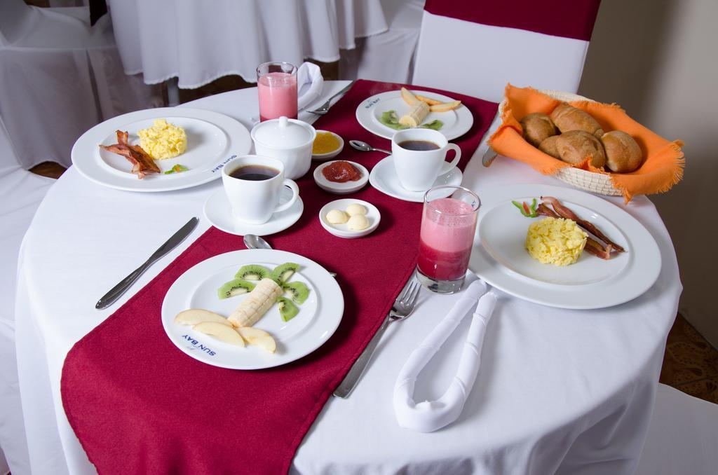 Hotel Palace Galapagos 푸에르토아요라 외부 사진